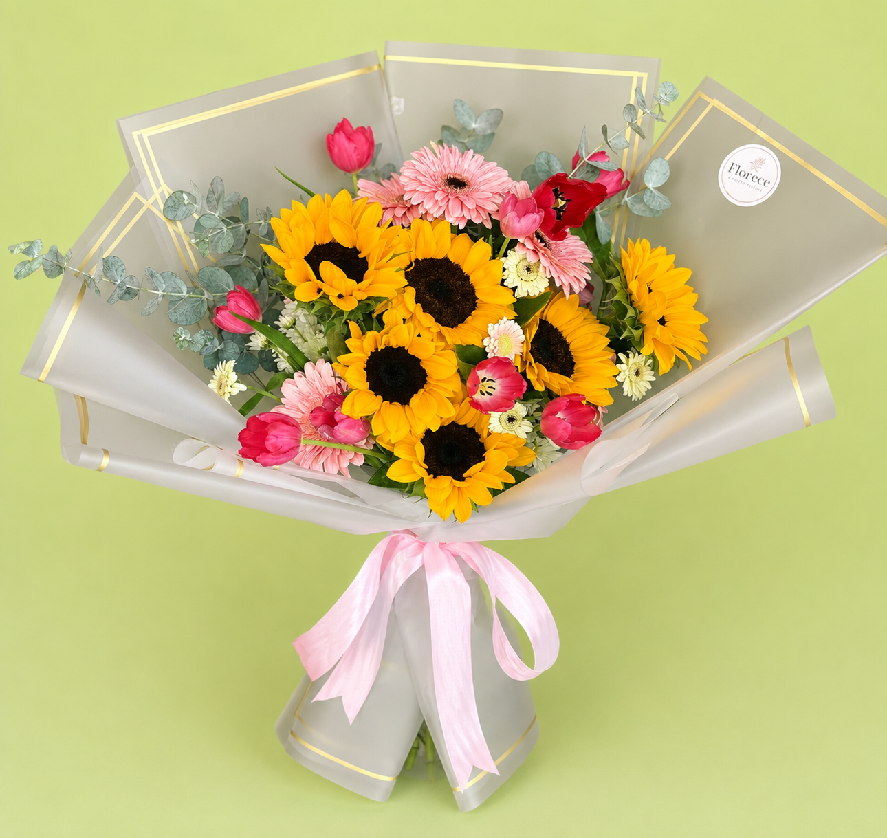 Girasoles y tulipanes