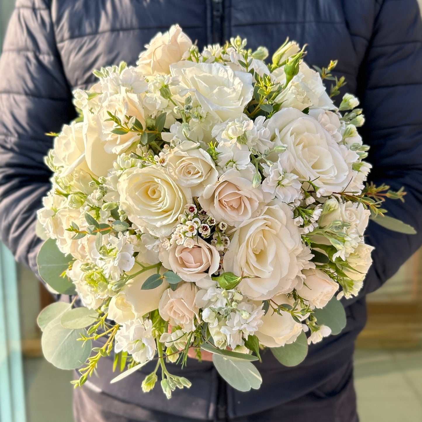 Ramo de novia (all white)