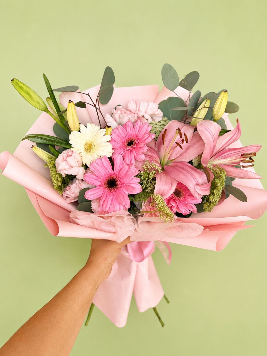 Lirios y gerberas